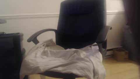 Snapshot of aliasallday chatting on October 7, 1:34 am Alias online show from October 7, 1:34 am