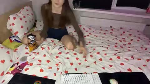 Robert online show from October 10, 8:35 pm