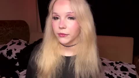 Alice online show from April 12, 10:14 pm