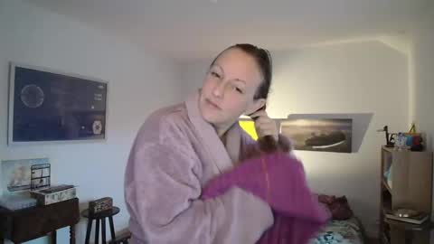 Alice online show from November 17, 10:07 am