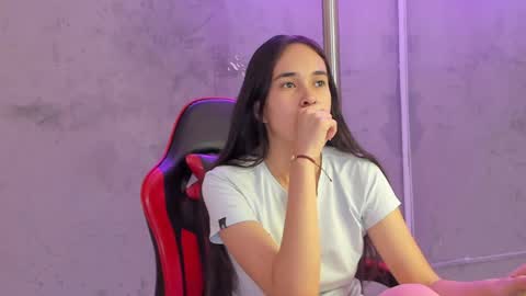 Alice Susan online show from April 15, 7:58 pm