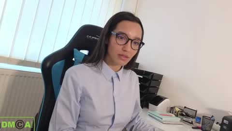 Snapshot of alice_bane chatting on February 23, 2:04 pm A R Y A T I A online show from February 23, 2:04 pm