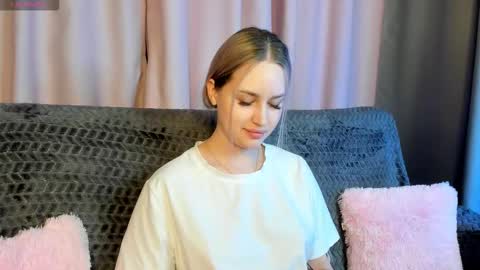 Snapshot of alice_elf chatting on October 2, 11:58 pm Alice online show from October 2, 11:58 pm