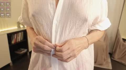Snapshot of alice_eva chatting on October 3, 12:24 pm alice_eva online show from October 3, 12:24 pm