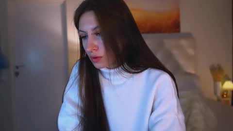 Snapshot of alice_lice chatting on October 20, 8:19 am alice_lice online show from October 20, 8:19 am