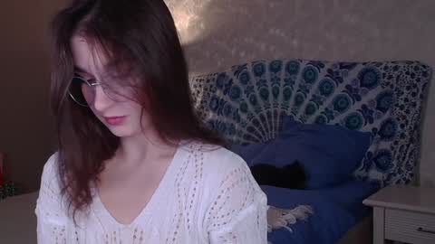 Snapshot of alice_love_fuck chatting on January 4, 9:21 am Alice love fuck online show from January 4, 9:21 am