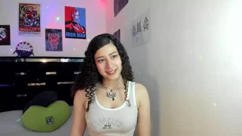 alice and amber online show from November 14, 1:46 pm