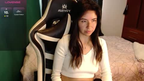 Alice online show from May 12, 5:55 pm
