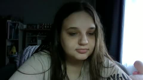 Snapshot of alice_shy14 chatting on October 24, 8:15 am Cristal online show from October 24, 8:15 am