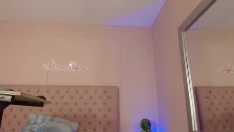 Sofia online show from November 14, 1:46 pm