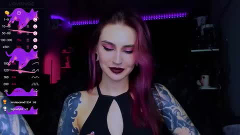 Alice online show from October 18, 6:45 pm