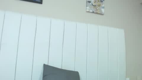 Alicia online show from December 22, 3:52 pm