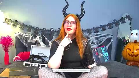 Alice online show from October 25, 7:03 pm