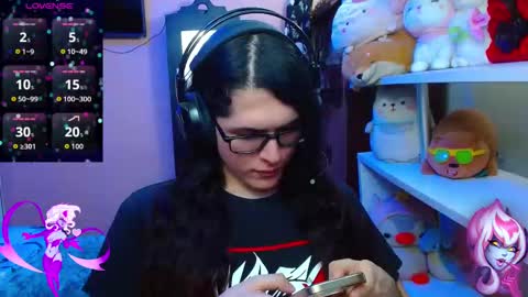 Snapshot of alicebathory_ chatting on October 7, 1:12 am Alice Bathory online show from October 7, 1:12 am