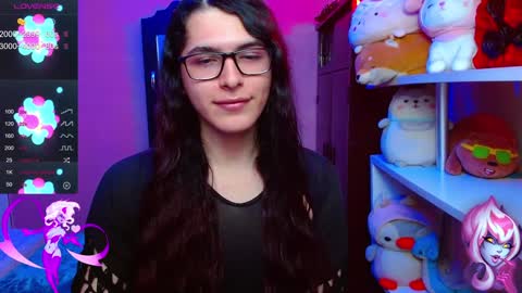 Snapshot of alicebathory_ chatting on December 21, 10:51 pm Alice Bathory online show from December 21, 10:51 pm