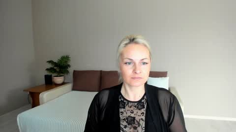 Snapshot of alicee__grace chatting on January 30, 9:15 am Alicee online show from January 30, 9:15 am
