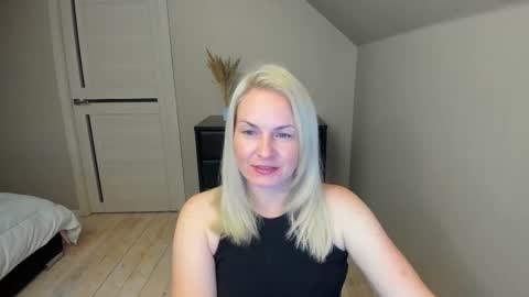 Snapshot of alicee__grace chatting on October 11, 7:17 pm Alicee online show from October 11, 7:17 pm