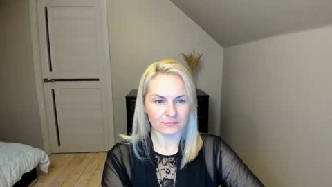 Snapshot of alicee__grace chatting on February 26, 7:21 pm Alicee online show from February 26, 7:21 pm