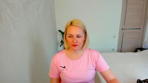 Alicee online show from April 23, 9:17 am