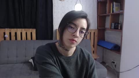 alicee_logan_ online show from February 11, 4:55 am