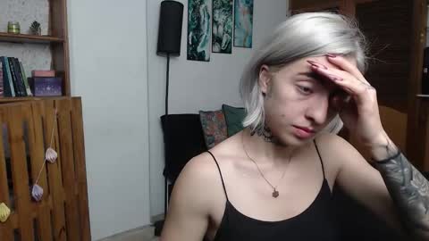 alicee_logan_ online show from February 22, 2:37 am