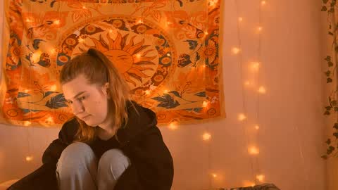 Alice online show from April 10, 6:30 am