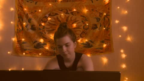 Alice online show from April 2, 1:51 pm