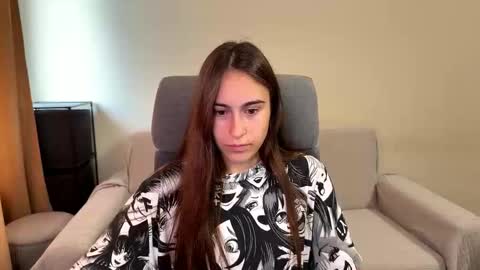 alicekollt online show from September 19, 11:25 am