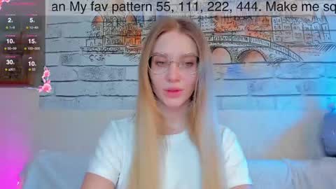 Snapshot of alicemilman chatting on February 7, 10:19 am Alice  online show from February 7, 10:19 am