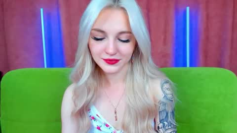 Snapshot of alicemonro chatting on September 21, 8:29 am alicemonro online show from September 21, 8:29 am