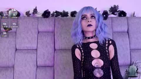 Snapshot of alicenoir_ chatting on September 29, 11:26 pm alicenoir_ online show from September 29, 11:26 pm