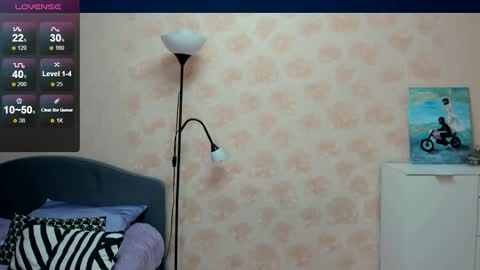 Snapshot of alicepreston chatting on October 8, 11:10 pm Alice online show from October 8, 11:10 pm