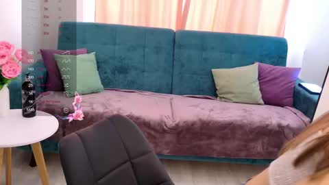 Snapshot of aliceweiss_ chatting on February 26, 8:17 am Alice online show from February 26, 8:17 am