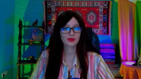 Snapshot of alicewelch_ chatting on October 12, 9:24 am alicewelch_ online show from October 12, 9:24 am