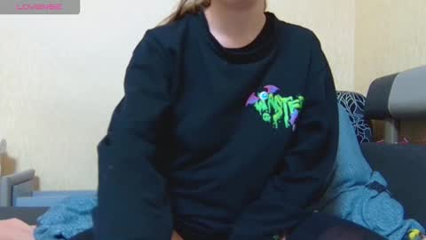 AliceWoolfy online show from January 8, 10:15 pm