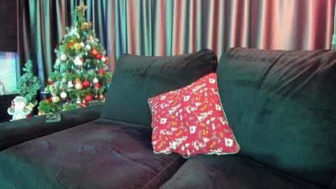 Snapshot of alicexsquirt chatting on December 19, 8:13 am Alice online show from December 19, 8:13 am