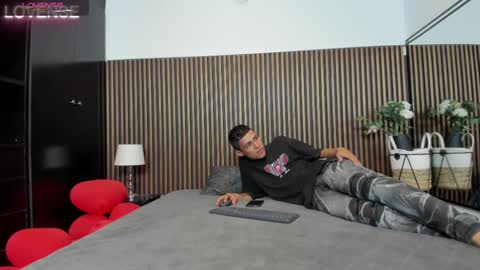 alicia_chris online show from February 18, 3:31 am