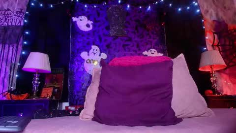 Snapshot of alicia_kyse chatting on October 11, 3:44 am Alicia Kyse online show from October 11, 3:44 am