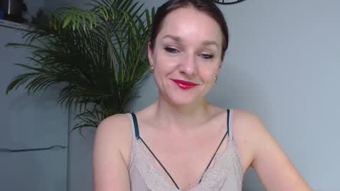 Alicia online show from December 19, 3:41 pm