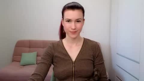 Snapshot of alicianoveli chatting on September 14, 8:38 am alicianoveli online show from September 14, 8:38 am