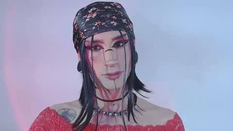     online show from April 25, 2:14 pm