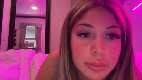 alienstar2000 online show from April 5, 1:19 pm