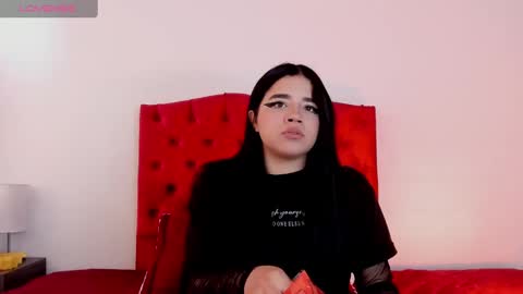 Snapshot of aliice_walker_ chatting on December 16, 5:54 pm aliice_walker_ online show from December 16, 5:54 pm