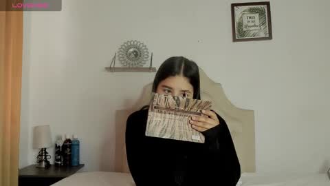 Snapshot of aliice_walker_ chatting on January 29, 1:07 pm aliice_walker_ online show from January 29, 1:07 pm