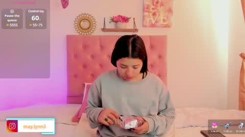 Snapshot of aliice_walker_ chatting on December 2, 12:35 pm aliice_walker_ online show from December 2, 12:35 pm