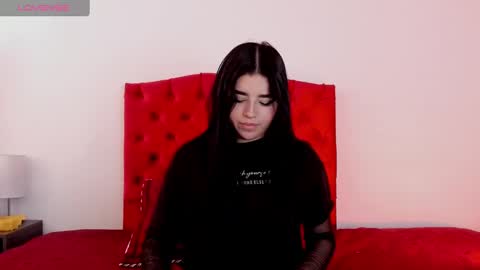 Snapshot of aliice_walker_ chatting on December 16, 2:49 pm aliice_walker_ online show from December 16, 2:49 pm