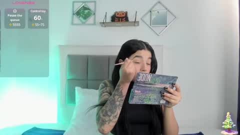 Snapshot of aliice_walker_ chatting on January 21, 1:11 pm aliice_walker_ online show from January 21, 1:11 pm