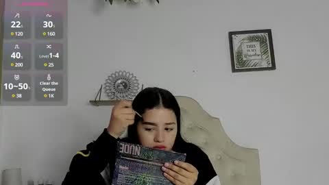 Snapshot of aliice_walker_ chatting on February 3, 12:14 pm aliice_walker_ online show from February 3, 12:14 pm