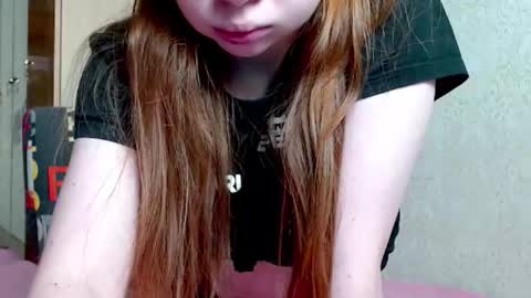 Snapshot of aliiice_stone chatting on January 8, 2:03 pm Alice online show from January 8, 2:03 pm