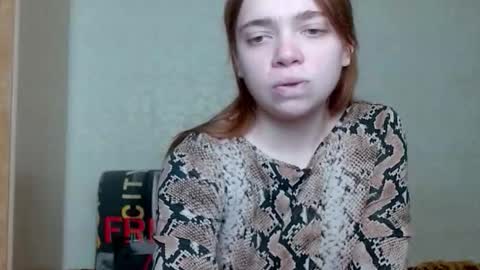 Snapshot of aliiice_stone chatting on October 8, 6:14 pm Alice online show from October 8, 6:14 pm